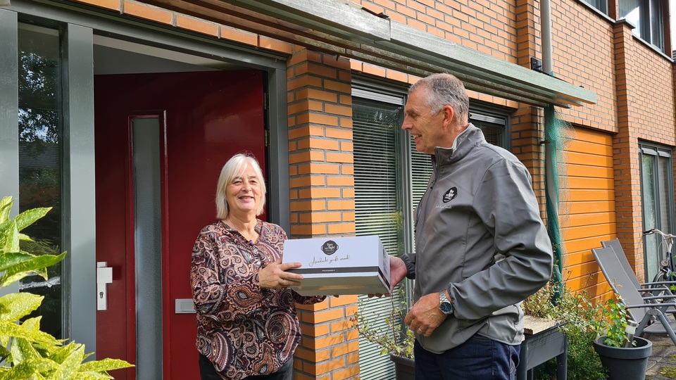Helpblok afbeelding CareynPlus-Hulp in en buiten het huis-Maaltijden-Vers aan Tafel-header
